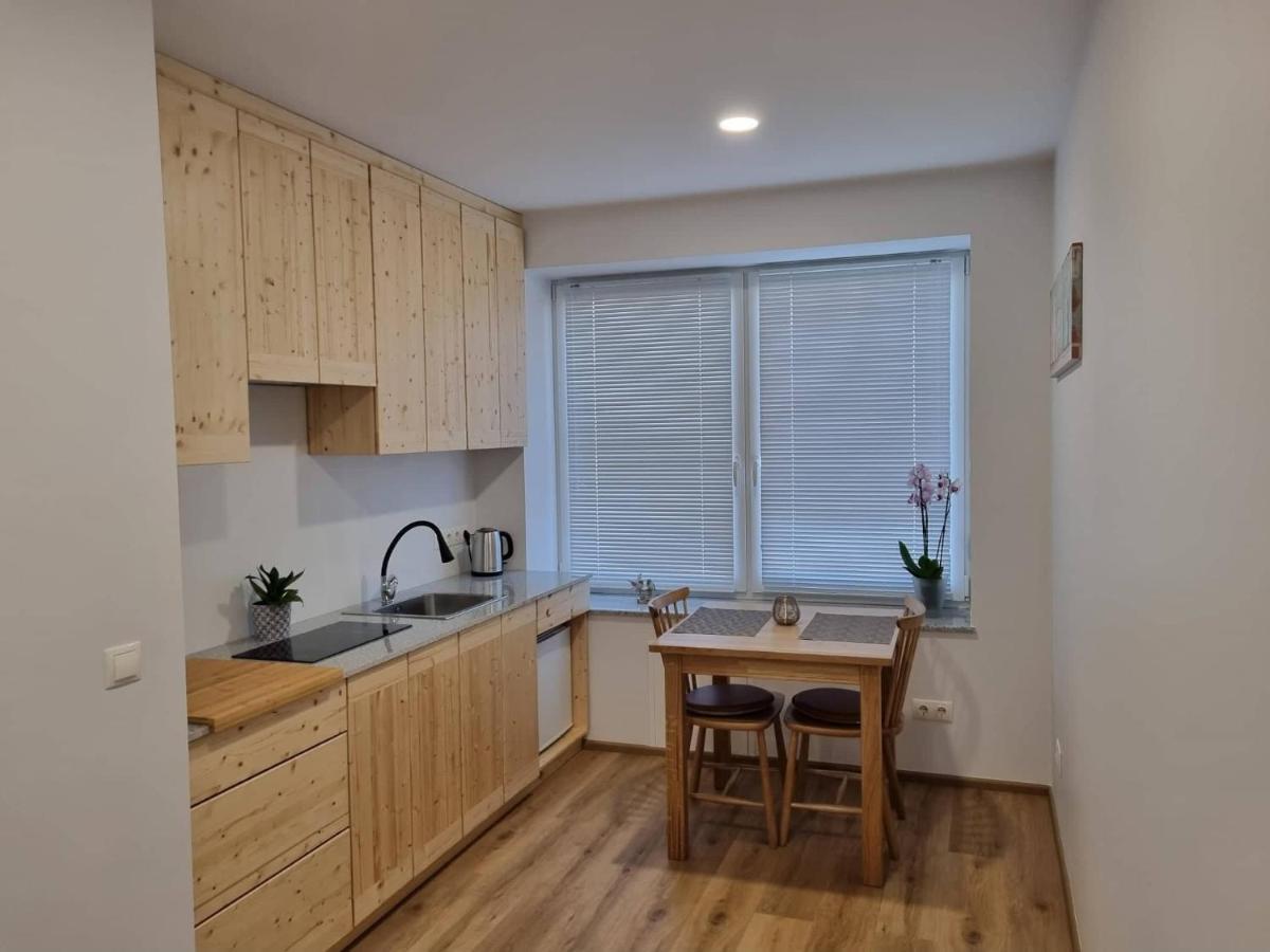 Neris Apartments โชเล ภายนอก รูปภาพ